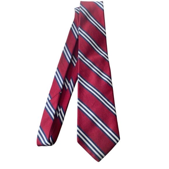 Pre Owned Men’s Jos A. Bank Clothiers Tie Neck Tie Necktie All Silk Handmade - Picture 1 of 5